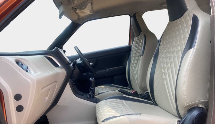 2019 Maruti New Wagon-R ZXI 1.2, Petrol, Manual, 12,420 km, Right Side Front Door Cabin