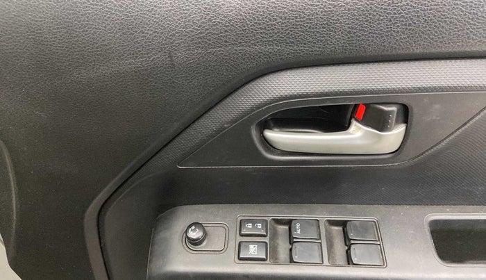 2019 Maruti New Wagon-R VXI 1.2, Petrol, Manual, 9,821 km, Driver Side Door Panels Control