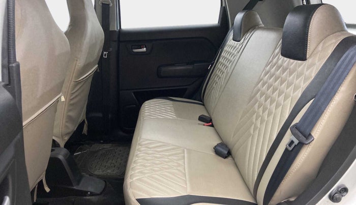 2019 Maruti New Wagon-R VXI 1.2, Petrol, Manual, 9,821 km, Right Side Rear Door Cabin