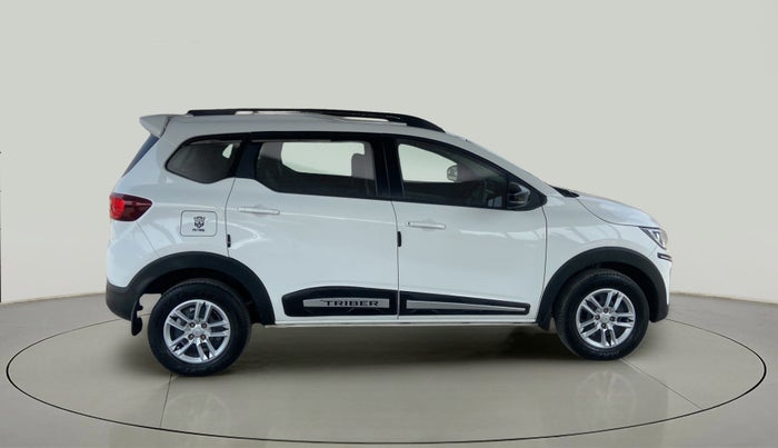 2022 Renault TRIBER RXT, Petrol, Manual, 17,247 km, Right Side View