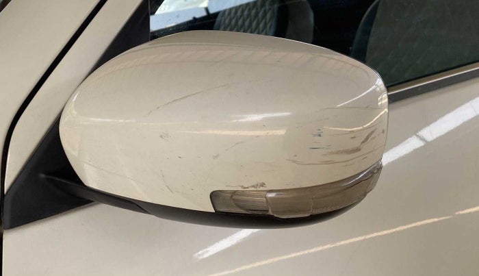 2019 Maruti New Wagon-R ZXI 1.2, Petrol, Manual, 37,303 km, Left rear-view mirror - Indicator light has minor damage