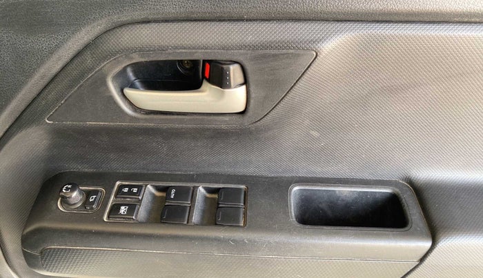 2019 Maruti New Wagon-R ZXI 1.2, Petrol, Manual, 37,303 km, Driver Side Door Panels Control