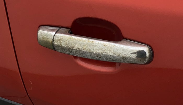 2017 Maruti Vitara Brezza LDI (O), Diesel, Manual, 82,218 km, Right rear door - Chrome on handle has slight discoularation