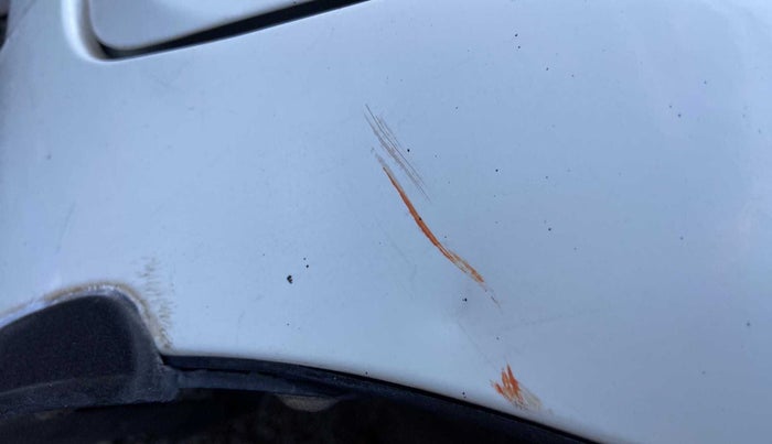 2017 Hyundai Eon ERA +, Petrol, Manual, 33,001 km, Right fender - Minor scratches