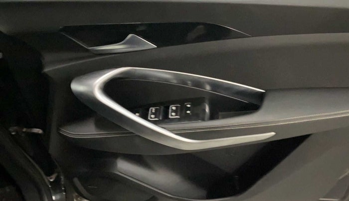 2019 MG HECTOR SHARP 1.5 DCT PETROL, Petrol, Automatic, 58,745 km, Driver Side Door Panels Control
