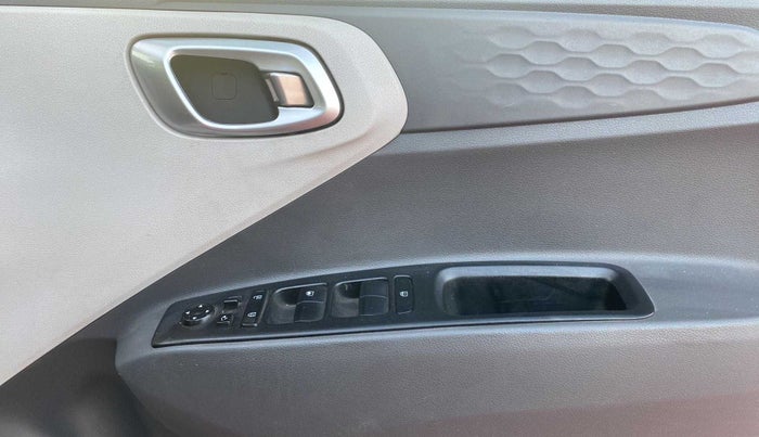 2019 Hyundai GRAND I10 NIOS SPORTZ AMT 1.2 KAPPA VTVT, Petrol, Automatic, 39,544 km, Driver Side Door Panels Control