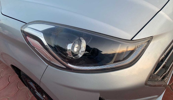 2019 Hyundai GRAND I10 NIOS SPORTZ AMT 1.2 KAPPA VTVT, Petrol, Automatic, 39,544 km, Right headlight - Faded