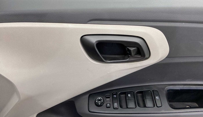 2020 Hyundai AURA SX+ 1.0 TURBO GDI MT, Petrol, Manual, 63,013 km, Driver Side Door Panels Control