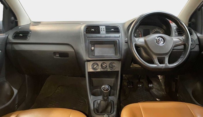 2018 Volkswagen Polo TRENDLINE 1.0L, Petrol, Manual, 55,362 km, Dashboard