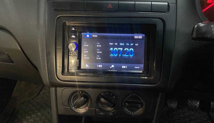 2018 Volkswagen Polo TRENDLINE 1.0L, Petrol, Manual, 55,362 km, Infotainment system - AM/FM Radio - Not Working
