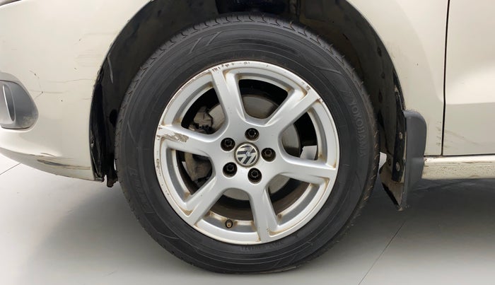2013 Volkswagen Vento HIGHLINE DIESEL 1.6, Diesel, Manual, 98,187 km, Left Front Wheel