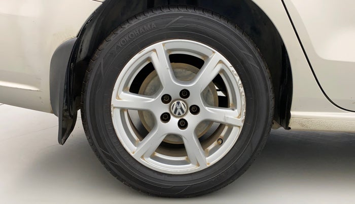 2013 Volkswagen Vento HIGHLINE DIESEL 1.6, Diesel, Manual, 98,187 km, Right Rear Wheel