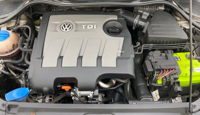 2013 Volkswagen Vento HIGHLINE DIESEL 1.6, Diesel, Manual, 98,187 km, Open Bonet