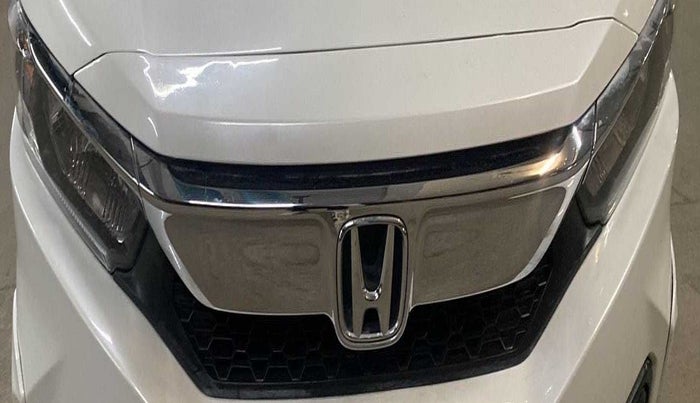 2018 Honda Amaze 1.5L I-DTEC V, Diesel, Manual, 1,14,110 km, Front bumper - Chrome strip damage