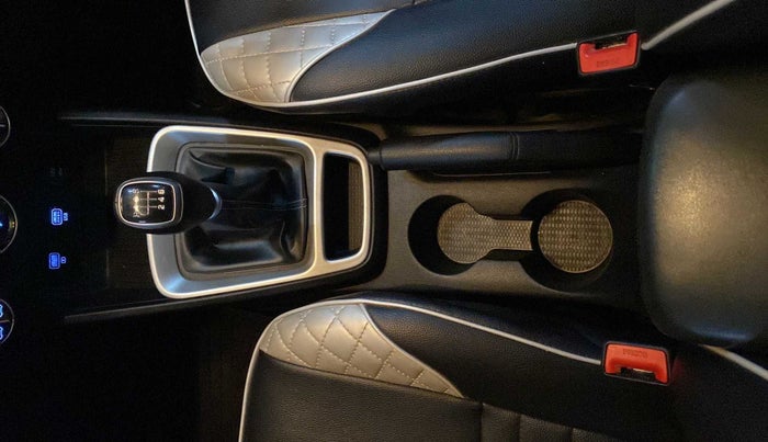 2020 Hyundai VENUE SX 1.5 CRDI, Diesel, Manual, 40,431 km, Gear Lever