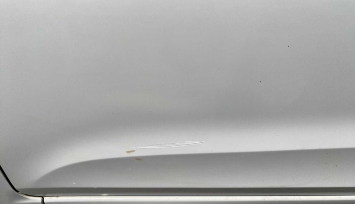 2017 Hyundai Elite i20 MAGNA 1.2, Petrol, Manual, 91,647 km, Front passenger door - Minor scratches