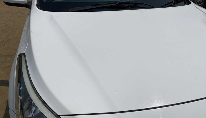 2017 Hyundai Elite i20 MAGNA 1.2, Petrol, Manual, 91,647 km, Bonnet (hood) - Paint has minor damage