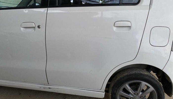 2018 Maruti Wagon R 1.0 VXI+ AMT, Petrol, Automatic, 39,158 km, Rear left door - Minor scratches