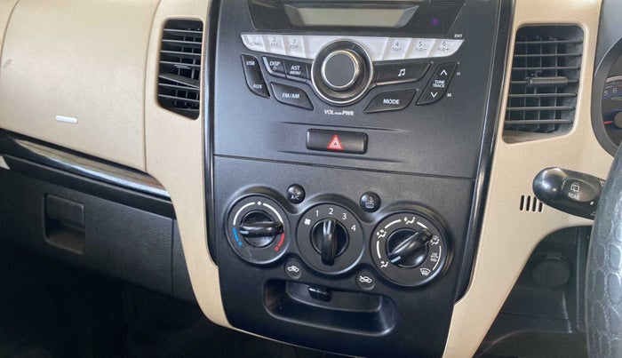 2018 Maruti Wagon R 1.0 VXI+ AMT, Petrol, Automatic, 39,158 km, Infotainment system - Parking sensor not working