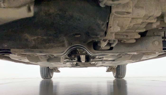 2014 Volkswagen Vento HIGHLINE DIESEL 1.6, Diesel, Manual, 83,566 km, Front Underbody