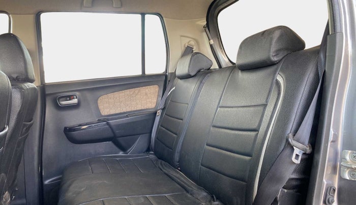 2017 Maruti Wagon R 1.0 VXI+, Petrol, Manual, 25,046 km, Right Side Rear Door Cabin