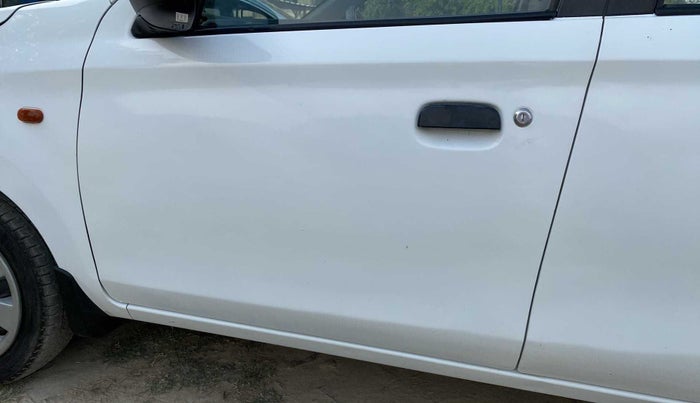 2017 Maruti Alto K10 VXI, Petrol, Manual, 63,912 km, Front passenger door - Slightly dented