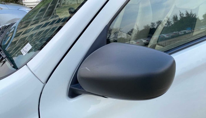 2017 Maruti Alto K10 VXI, Petrol, Manual, 63,912 km, Left rear-view mirror - Trim missing