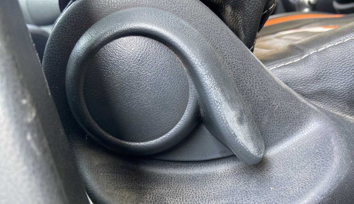 2018 Nissan Micra XL CVT, CNG, Automatic, 61,391 km, Driver Side Adjustment Panel