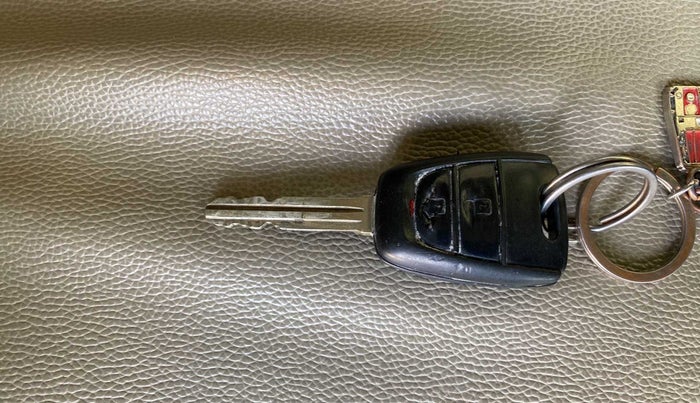 2015 Hyundai Grand i10 SPORTZ 1.2 KAPPA VTVT, Petrol, Manual, 40,491 km, Lock system - Remote key not functional