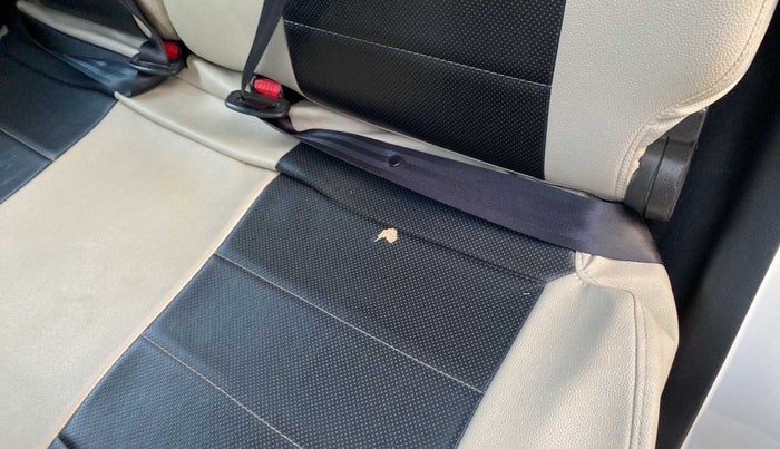 2018 Maruti Wagon R 1.0 VXI, Petrol, Manual, 22,522 km, Second-row left seat - Cover slightly torn