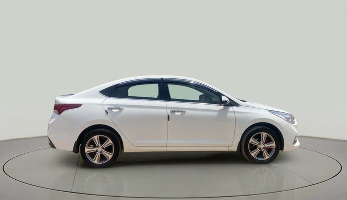 2018 Hyundai Verna 1.6 VTVT SX, Petrol, Manual, 28,369 km, Right Side View