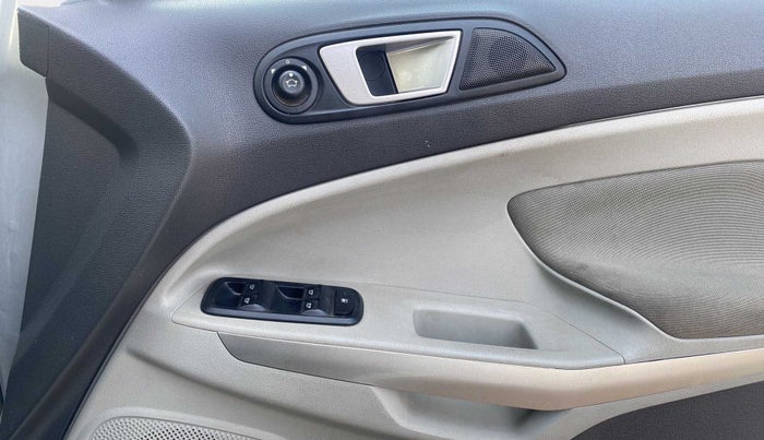 2016 Ford Ecosport TITANIUM 1.5L DIESEL, Diesel, Manual, 61,840 km, Driver Side Door Panels Control