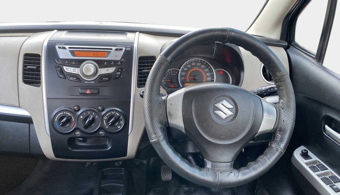 2014 Maruti Wagon R 1.0 VXI, Petrol, Manual, 34,408 km, Steering Wheel Close Up