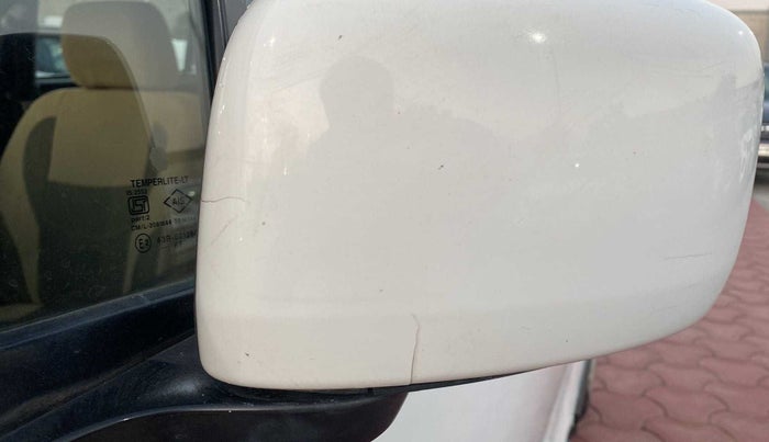 2015 Maruti Wagon R 1.0 VXI, Petrol, Manual, 84,211 km, Left rear-view mirror - Cover has minor damage