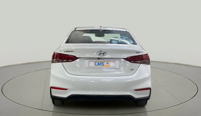 2020 Hyundai Verna 1.6 CRDI SX (O) AT, Diesel, Automatic, 54,845 km, Back/Rear