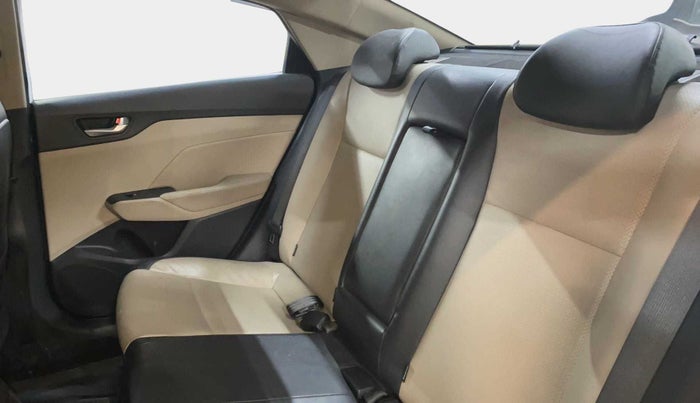 2020 Hyundai Verna 1.6 CRDI SX (O) AT, Diesel, Automatic, 54,845 km, Right Side Rear Door Cabin