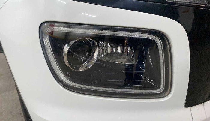 2022 Hyundai VENUE SX 1.0 (O) TURBO IMT, Petrol, Manual, 22,622 km, Right headlight - Minor scratches