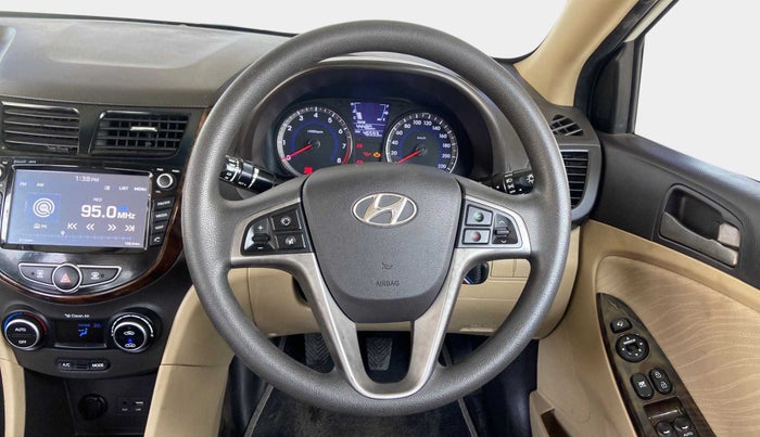 2017 Hyundai Verna 1.6 VTVT SX, Petrol, Manual, 46,589 km, Steering Wheel Close Up