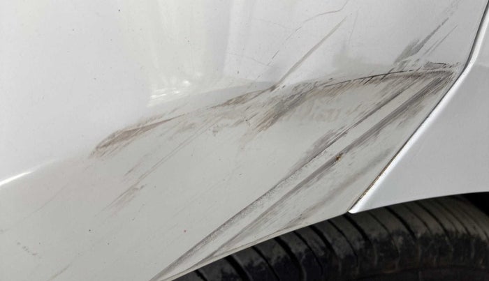 2017 Hyundai Verna 1.6 VTVT SX, Petrol, Manual, 46,589 km, Right fender - Minor scratches