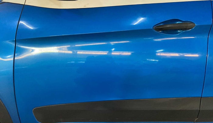2018 Tata NEXON XM PETROL, Petrol, Manual, 73,783 km, Front passenger door - Minor scratches
