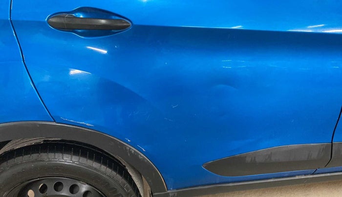 2018 Tata NEXON XM PETROL, Petrol, Manual, 73,783 km, Right rear door - Slightly dented