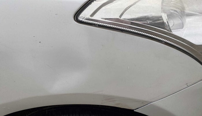 2014 Maruti Swift VXI, Petrol, Manual, 43,694 km, Right fender - Minor scratches