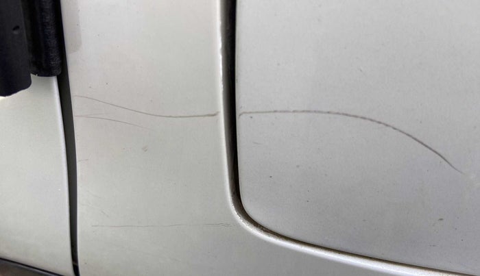 2016 Maruti S Cross ZETA 1.6, Diesel, Manual, 80,318 km, Left quarter panel - Minor scratches