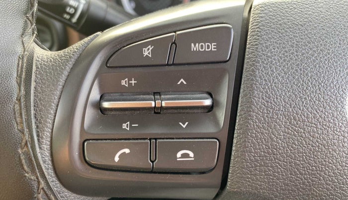 2022 Hyundai AURA S 1.2 CNG, CNG, Manual, 24,467 km, Steering wheel - Phone control not functional