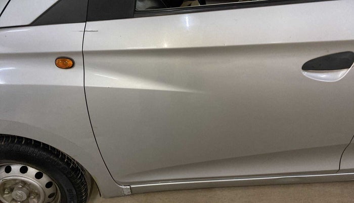 2012 Hyundai Eon ERA +, Petrol, Manual, 29,565 km, Front passenger door - Minor scratches