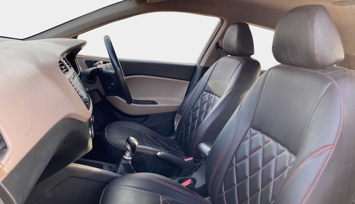 2018 Hyundai Elite i20 ASTA 1.4 CRDI (O), Diesel, Manual, 53,609 km, Right Side Front Door Cabin