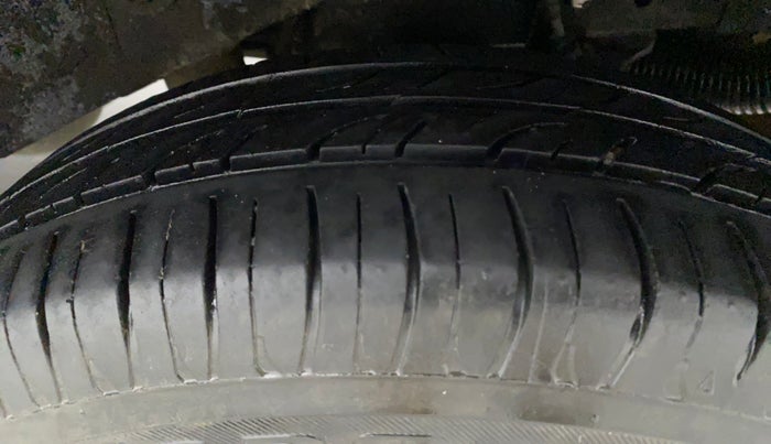 2012 Hyundai Santro Xing GL PLUS, Petrol, Manual, 60,418 km, Left Rear Tyre Tread