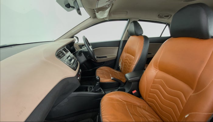 2020 Hyundai Elite i20 1.2 MAGNA PLUS VTVT, CNG, Manual, 75,676 km, Right Side Front Door Cabin