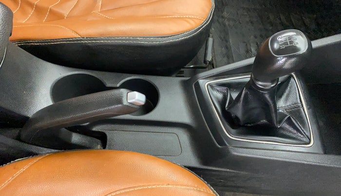 2020 Hyundai Elite i20 1.2 MAGNA PLUS VTVT, CNG, Manual, 75,676 km, Gear Lever