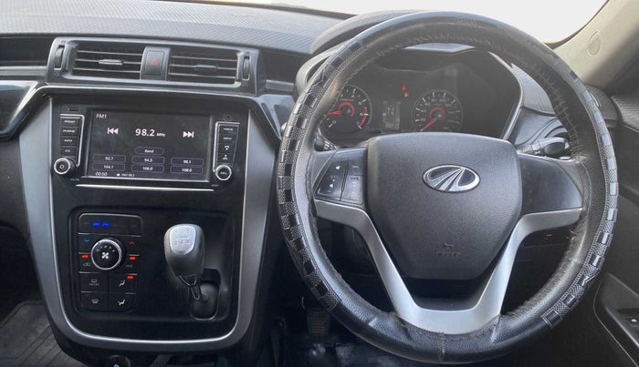2017 Mahindra KUV 100 NXT K8 D 6 STR, Diesel, Manual, 88,199 km, Steering Wheel Close Up